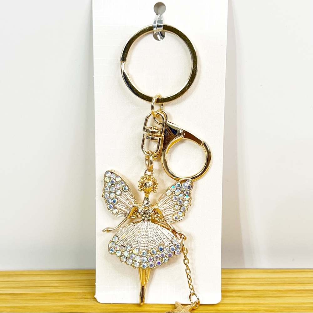 Sparkling Fairy Keychain – Elegant Gold-Tone Charm
